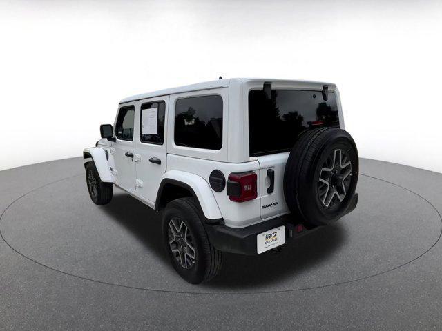 Photo of 2025 Bright White Clearcoat Jeep Wrangler