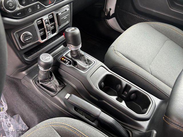 Photo of 2025 Bright White Clearcoat Jeep Wrangler