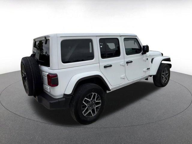 Photo of 2025 Bright White Clearcoat Jeep Wrangler