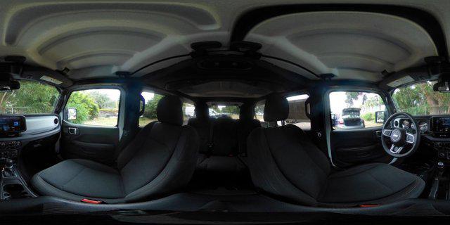 Photo of 2025 Bright White Clearcoat Jeep Wrangler