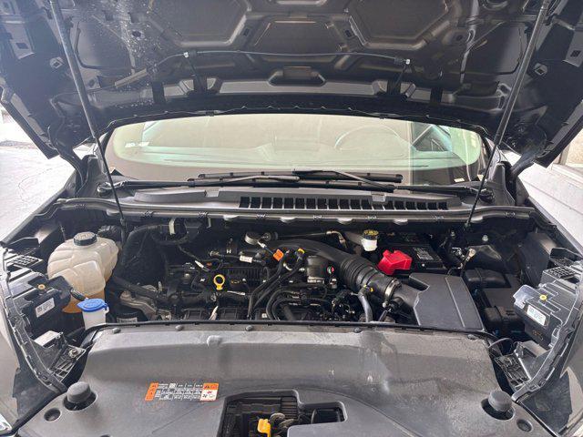 Photo of 2024 Agate Black Metallic Ford Edge