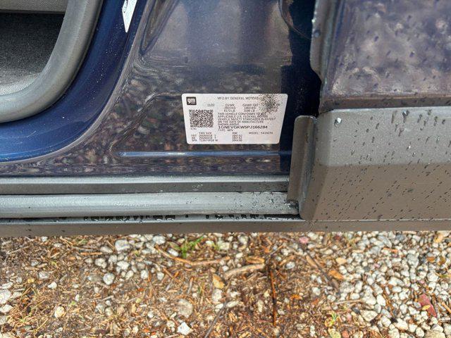 Photo of 2023 Northsky Blue Metallic Chevrolet Traverse