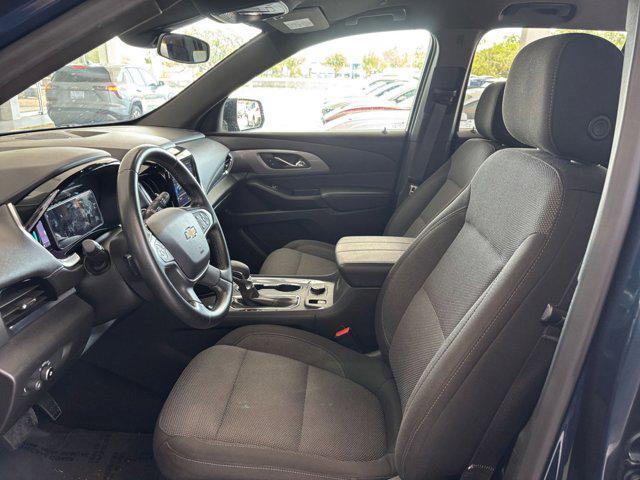 Photo of 2023 Northsky Blue Metallic Chevrolet Traverse