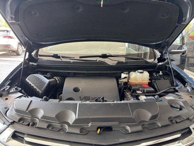 Photo of 2023 Northsky Blue Metallic Chevrolet Traverse