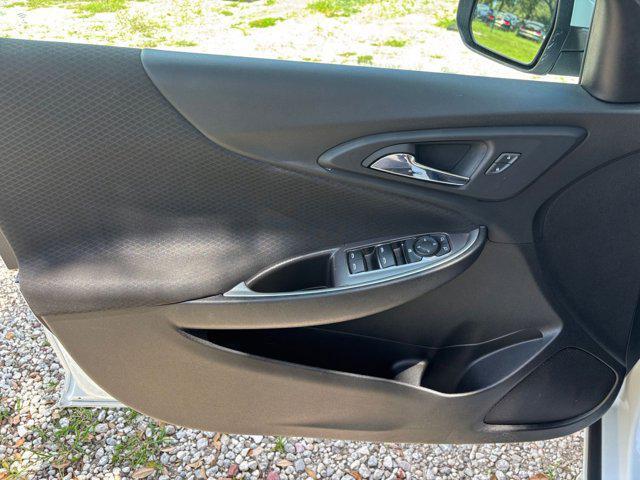 Photo of 2023 Summit White Chevrolet Malibu