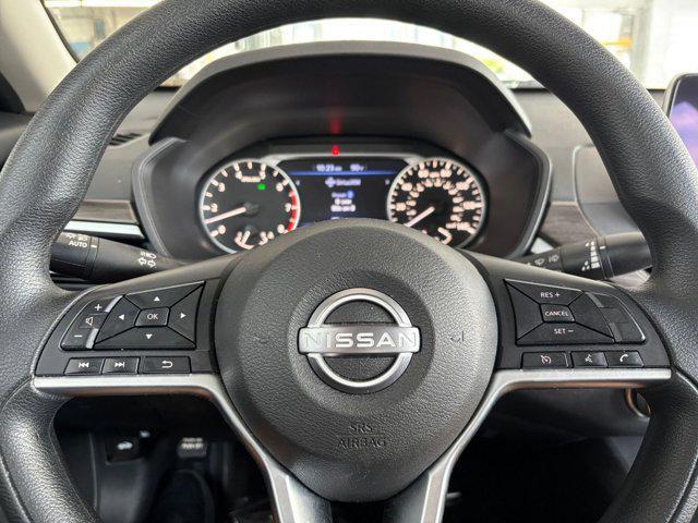 Photo of 2024 Garnet Pearl Metallic Nissan Altima
