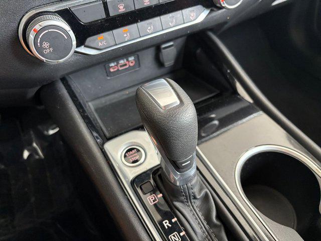 Photo of 2024 Garnet Pearl Metallic Nissan Altima