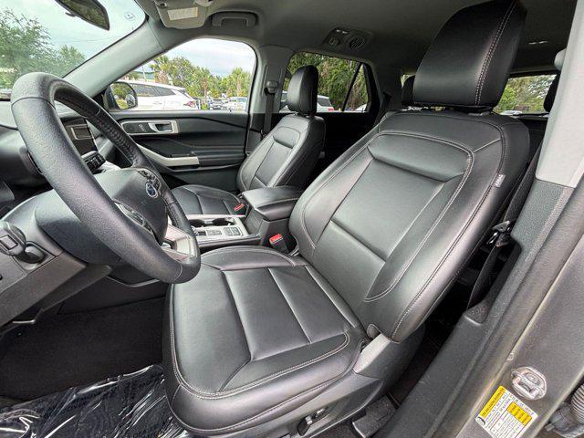 Photo of 2024 Carbonized Gray Metallic Ford Explorer