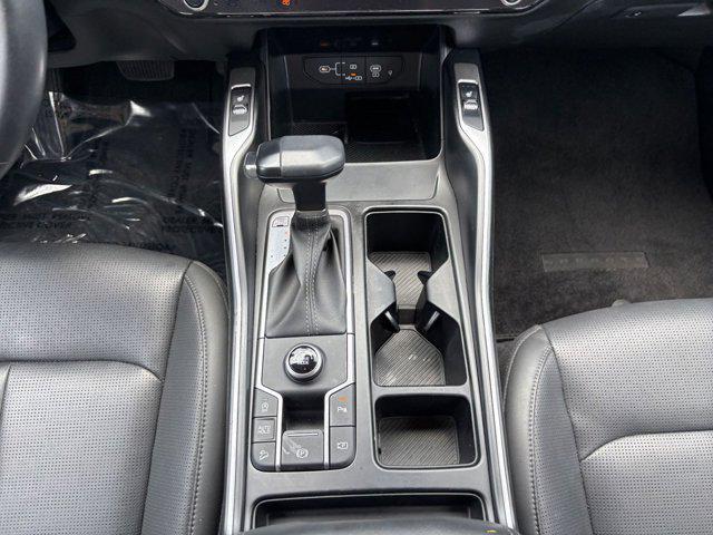 Photo of 2024 Everlasting Silver Kia Sorento