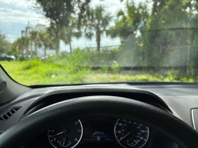 Photo of 2024 Electric Blue Metallic Nissan Sentra