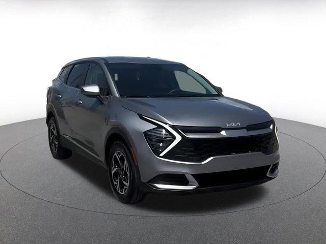 Photo of 2024 Steel Gray Kia Sportage