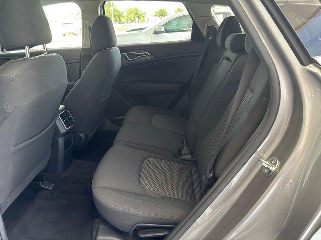 Photo of 2024 Steel Gray Kia Sportage