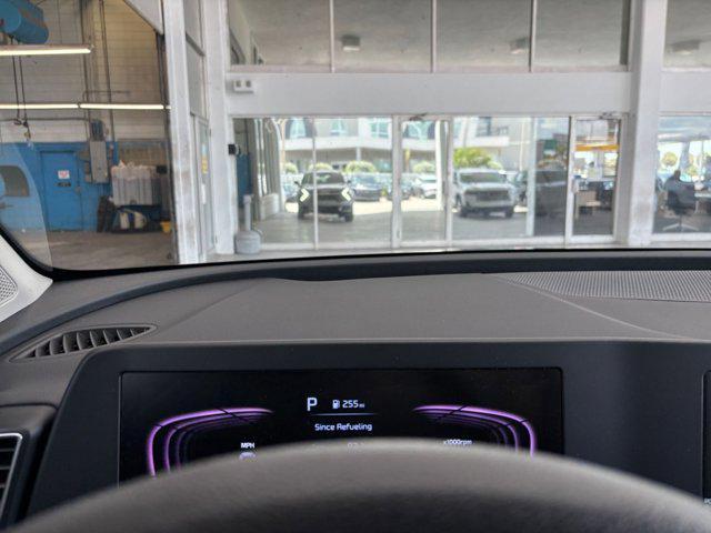 Photo of 2024 Steel Gray Kia Sportage