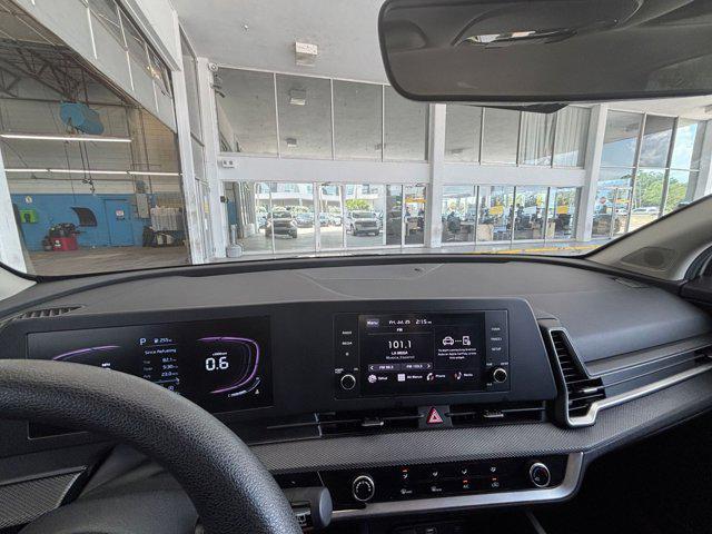Photo of 2024 Steel Gray Kia Sportage