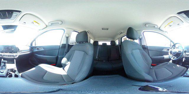 Photo of 2024 Steel Gray Kia Sportage