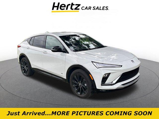 Photo of 2025 Summit White Buick Envista
