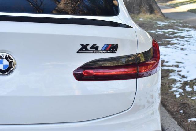 Photo of 2021 Alpine White BMW X4 M