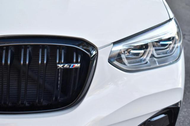Photo of 2021 Alpine White BMW X4 M