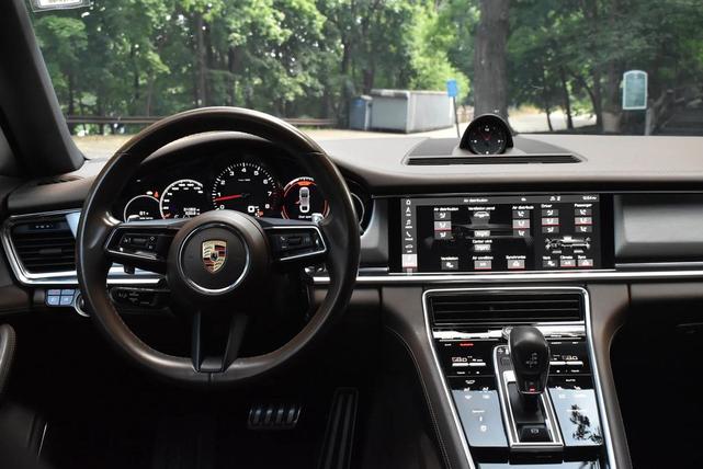 Photo of 2021 White Porsche Panamera