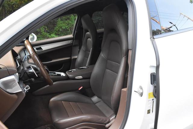 Photo of 2021 White Porsche Panamera