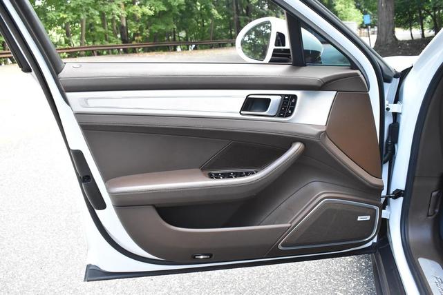 Photo of 2021 White Porsche Panamera