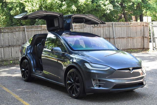 Photo of 2017 Grey Tesla Model X
