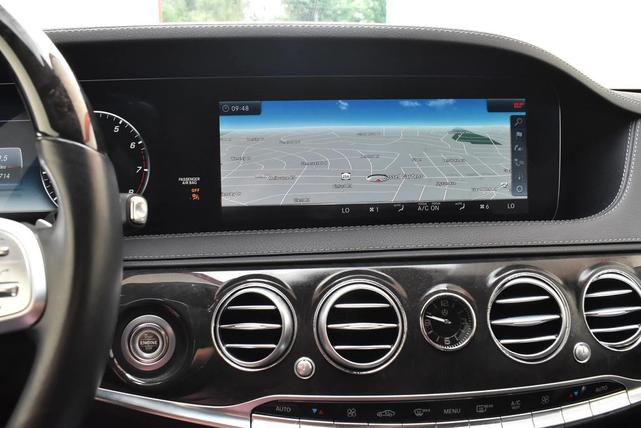 Photo of 2018 Silver Mercedes-Benz S-Class