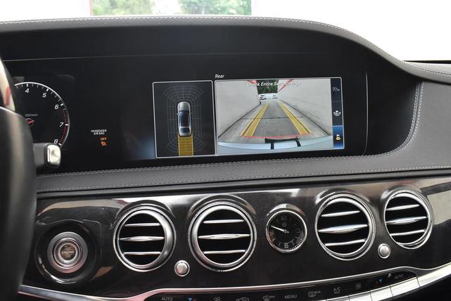 Photo of 2018 Silver Mercedes-Benz S-Class