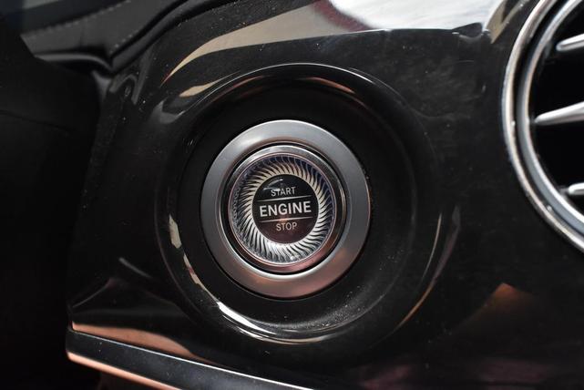 Photo of 2018 Silver Mercedes-Benz S-Class