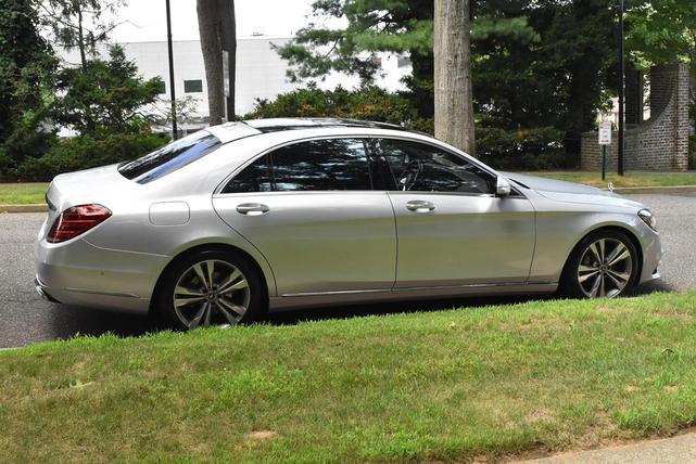 Photo of 2018 Silver Mercedes-Benz S-Class