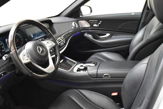 Photo of 2018 Silver Mercedes-Benz S-Class