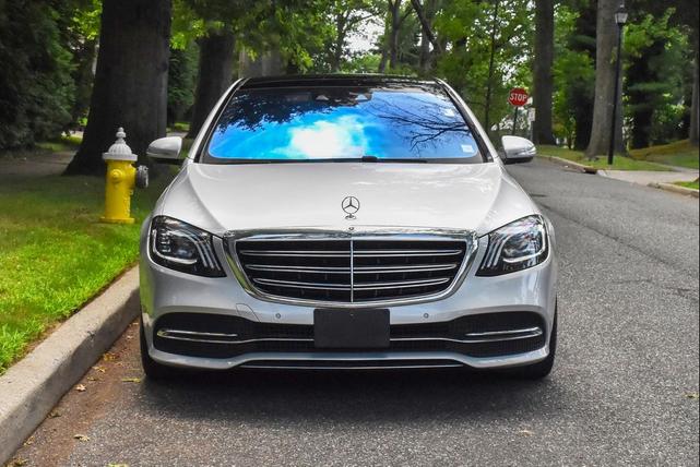 Photo of 2018 Silver Mercedes-Benz S-Class