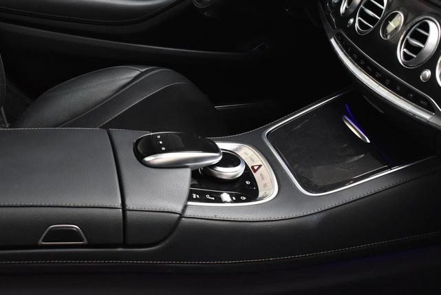 Photo of 2018 Silver Mercedes-Benz S-Class