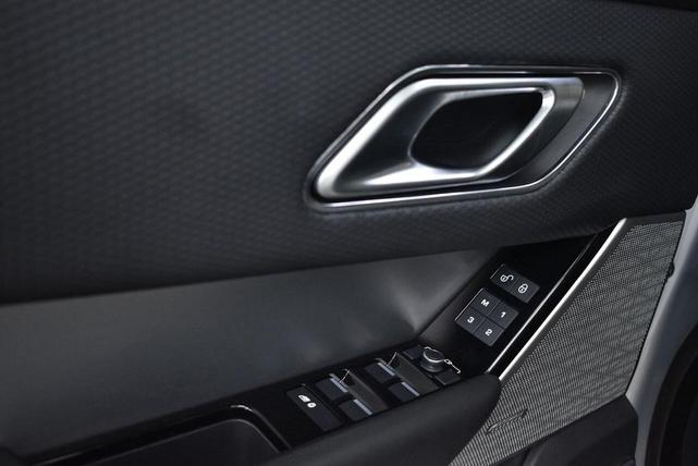 Photo of 2019 Silver Land Rover Range Rover Velar