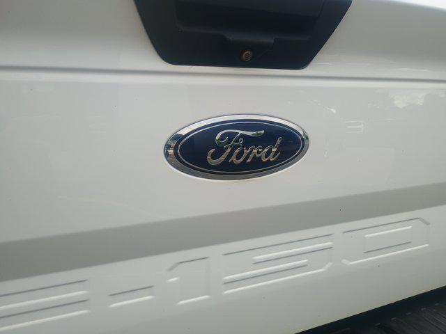 Photo of 2018 Oxford White Ford F-150