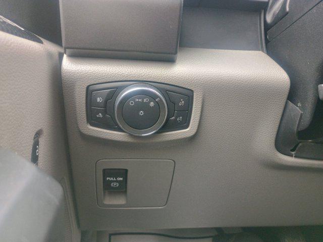 Photo of 2018 Oxford White Ford F-150