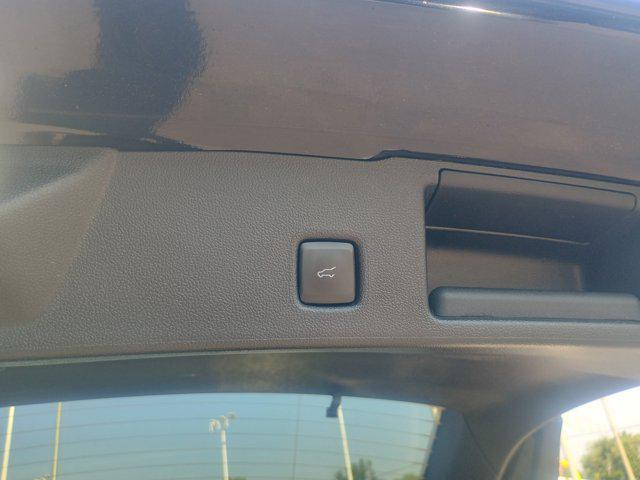 Photo of 2022 Agate Black Metallic Ford Escape
