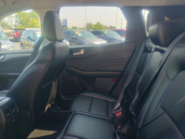 Photo of 2022 Agate Black Metallic Ford Escape
