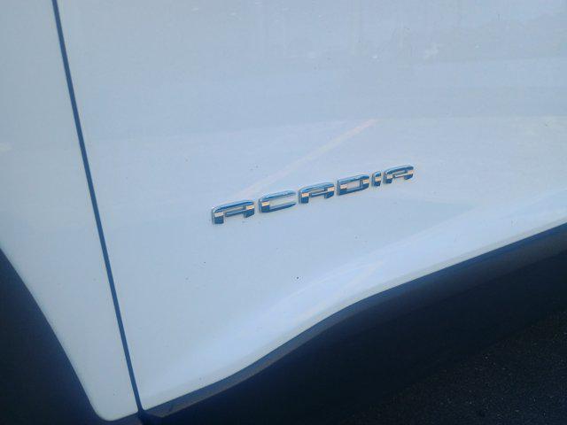 Photo of 2023 Summit White GMC Acadia