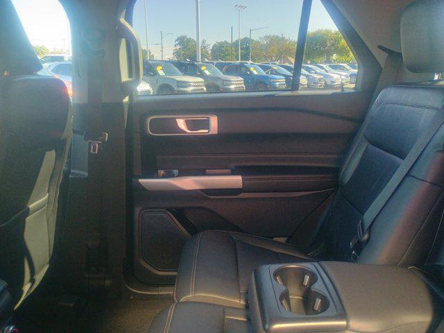 Photo of 2022 Agate Black Metallic Ford Explorer