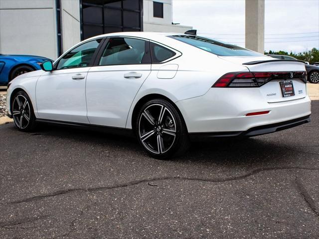 Photo of 2023 Platinum White Pearl Honda Accord