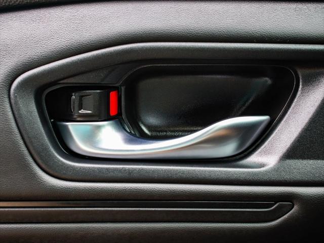 Photo of 2023 Platinum White Pearl Honda Accord