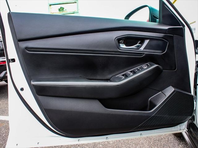 Photo of 2023 Platinum White Pearl Honda Accord