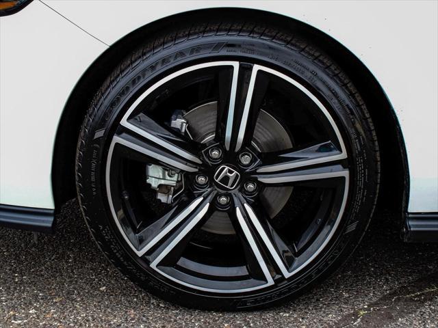 Photo of 2023 Platinum White Pearl Honda Accord