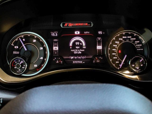 Photo of 2021 Bright White RAM 1500