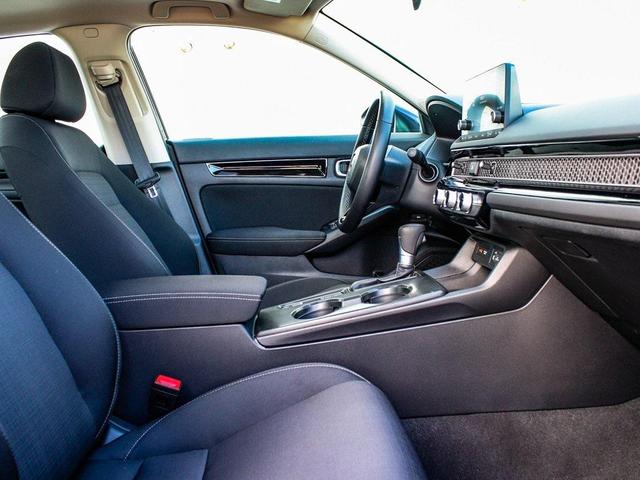 Photo of 2024 Crystal Black Pearl Honda Civic