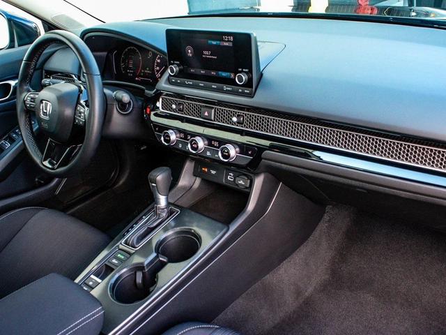 Photo of 2024 Crystal Black Pearl Honda Civic