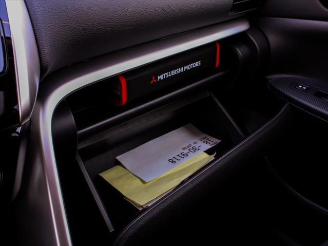 Photo of 2025 White Diamond Mitsubishi Eclipse Cross