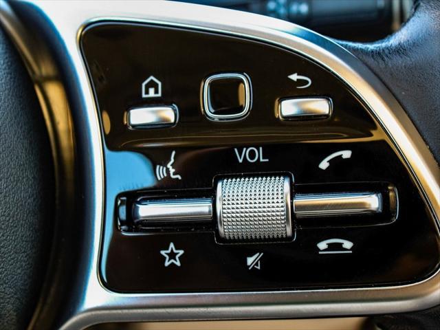 Photo of 2022 Polar White Mercedes-Benz GLA 250