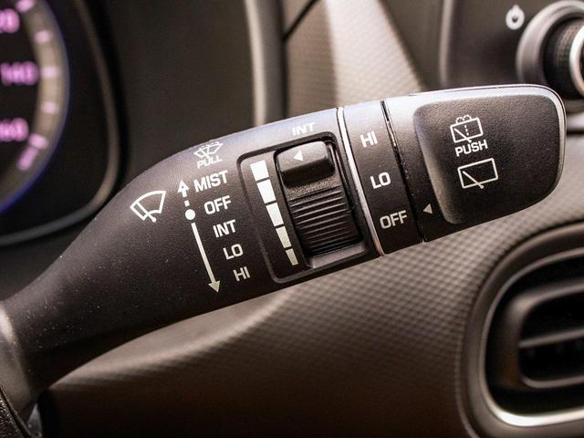 Photo of 2023 Ecotronic Gray Hyundai KONA